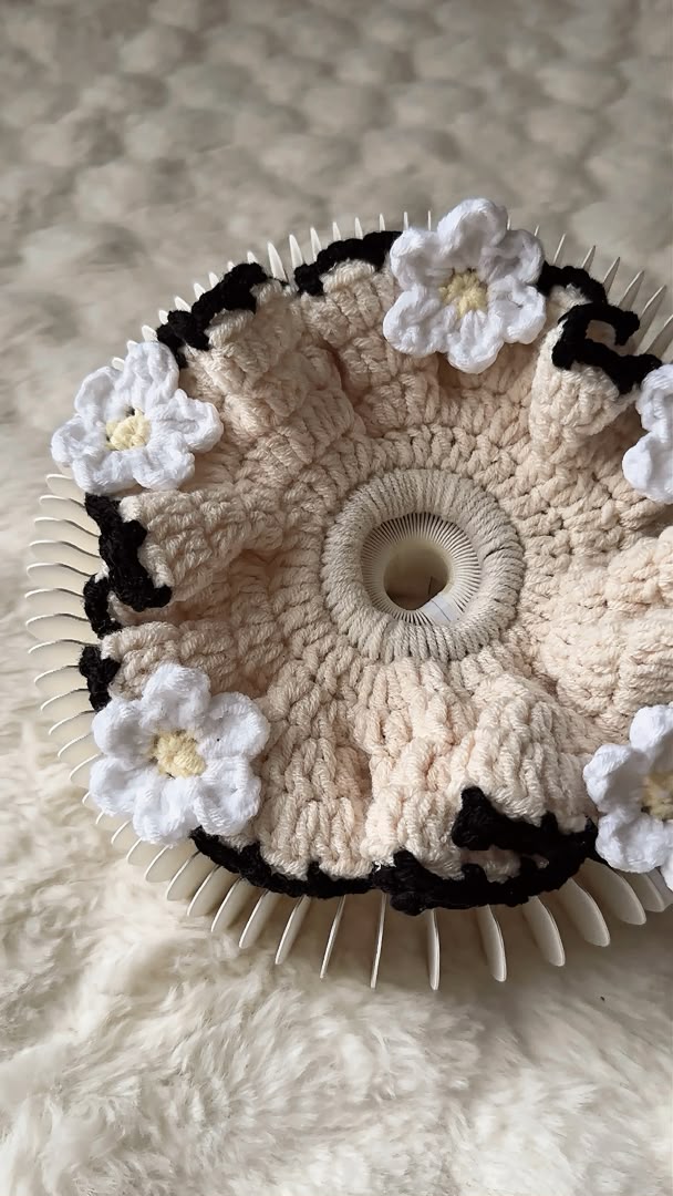 White Fleur Scrunchies