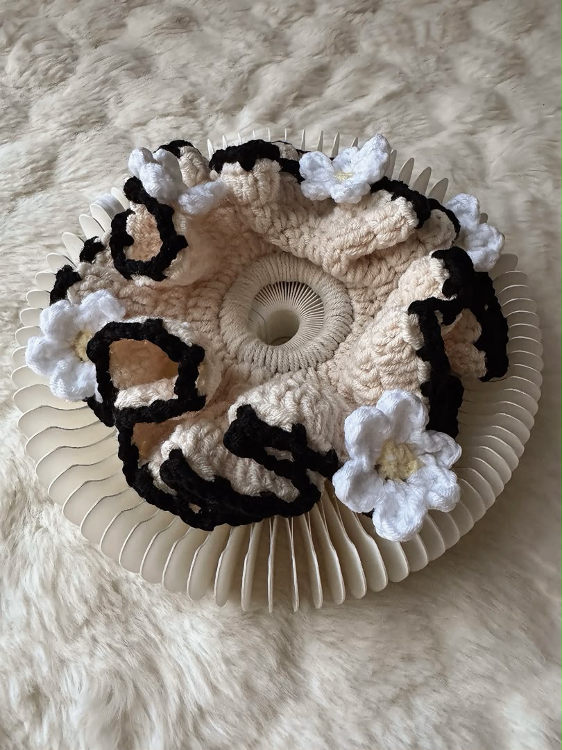 White Fleur Scrunchies