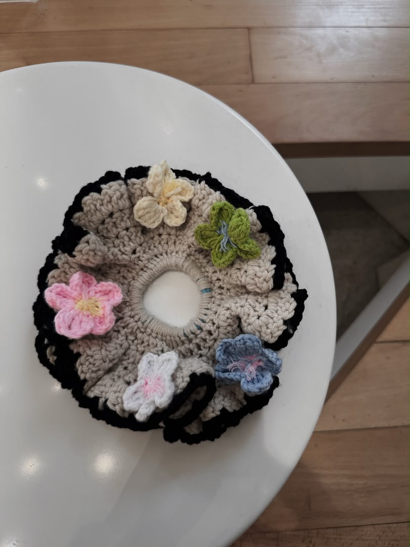 Pastel Fleur Scrunchies