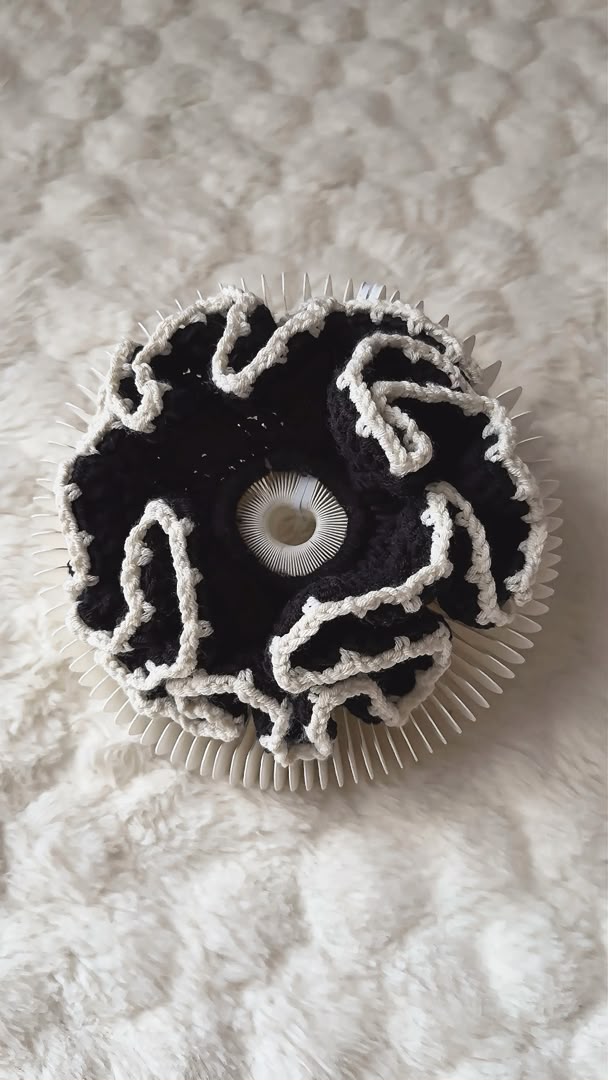 Noir Scrunchies